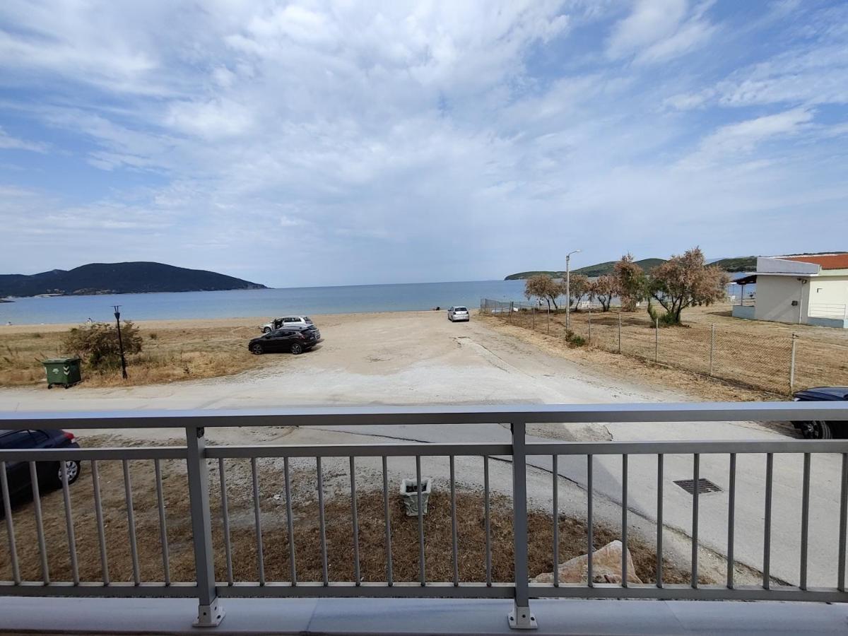 Eva Beach Apartment Néa Péramos Εξωτερικό φωτογραφία