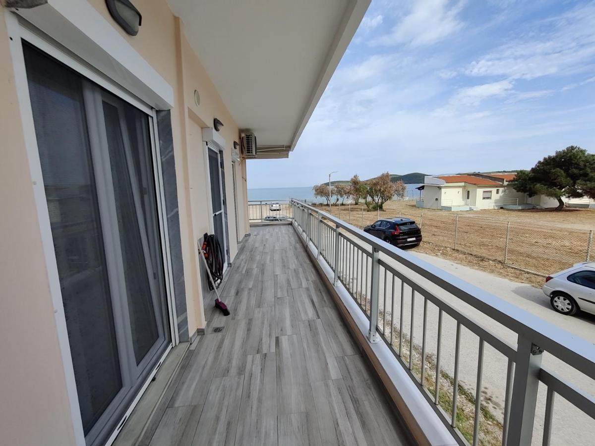 Eva Beach Apartment Néa Péramos Εξωτερικό φωτογραφία