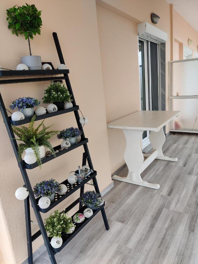 Eva Beach Apartment Néa Péramos Εξωτερικό φωτογραφία