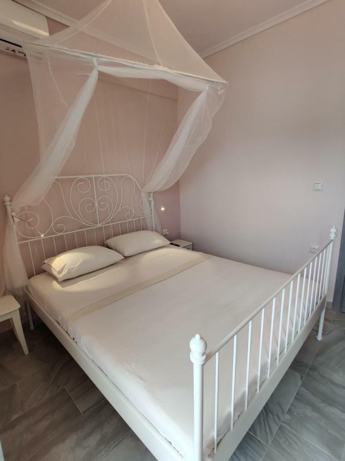 Eva Beach Apartment Néa Péramos Εξωτερικό φωτογραφία
