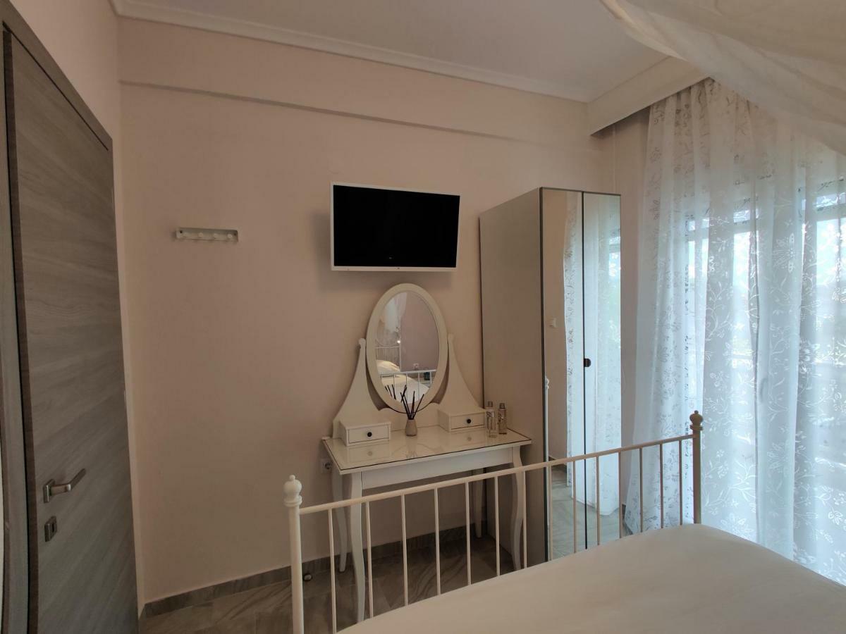 Eva Beach Apartment Néa Péramos Εξωτερικό φωτογραφία
