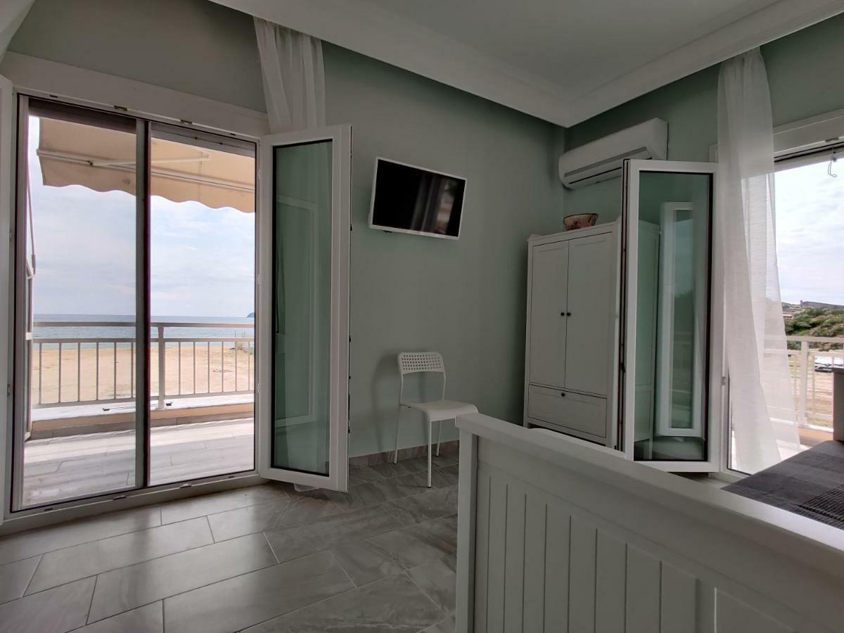 Eva Beach Apartment Néa Péramos Εξωτερικό φωτογραφία