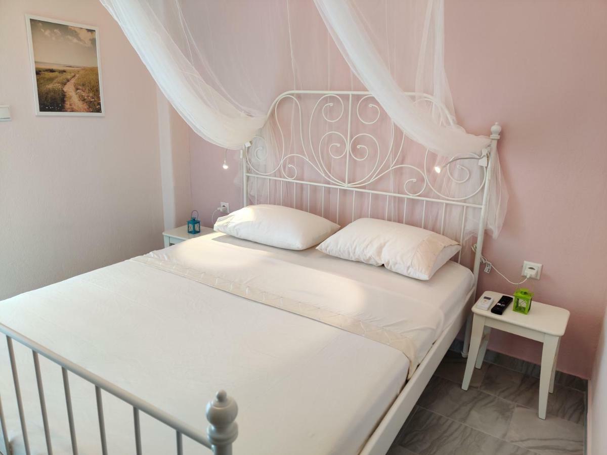 Eva Beach Apartment Néa Péramos Εξωτερικό φωτογραφία