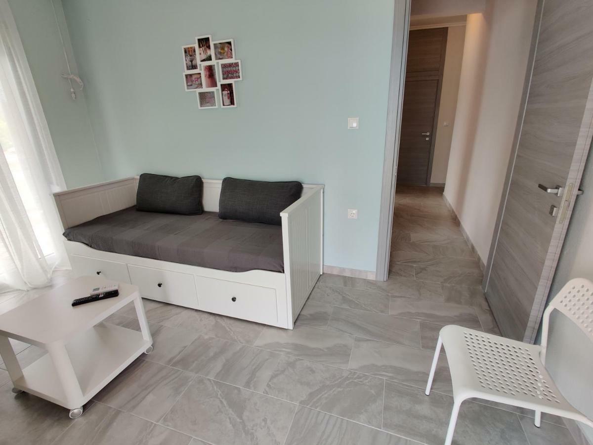 Eva Beach Apartment Néa Péramos Εξωτερικό φωτογραφία